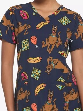 Womens Scooby-Doo Scrub Top Size Small Excellent Condition.